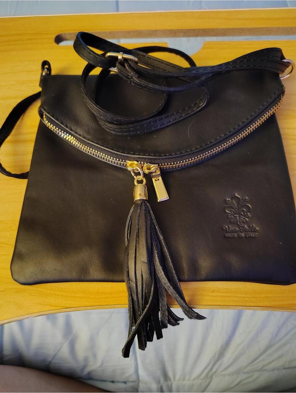 Vera Pelle Made in Italy Black Leather Crossbody Purse Tassel Zip Shoulder Bag